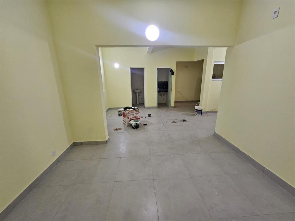 Proximo Av Brasil y Libertad, 120 m2 , 5 mts de frente , es