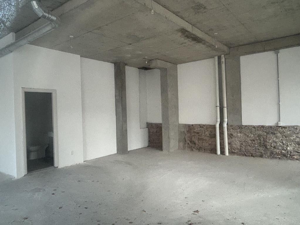 VENTA LOCAL ESQUINA CENTRO CON RENTA