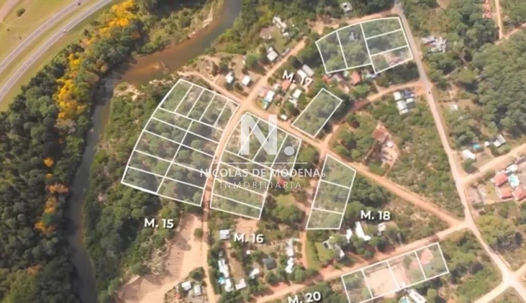 Terreno en venta de 1000m2 en Punta Ballena,