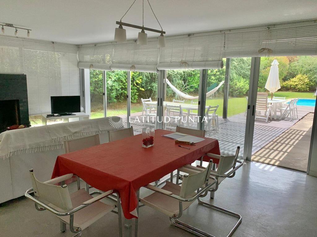 Casa moderna en La Barra