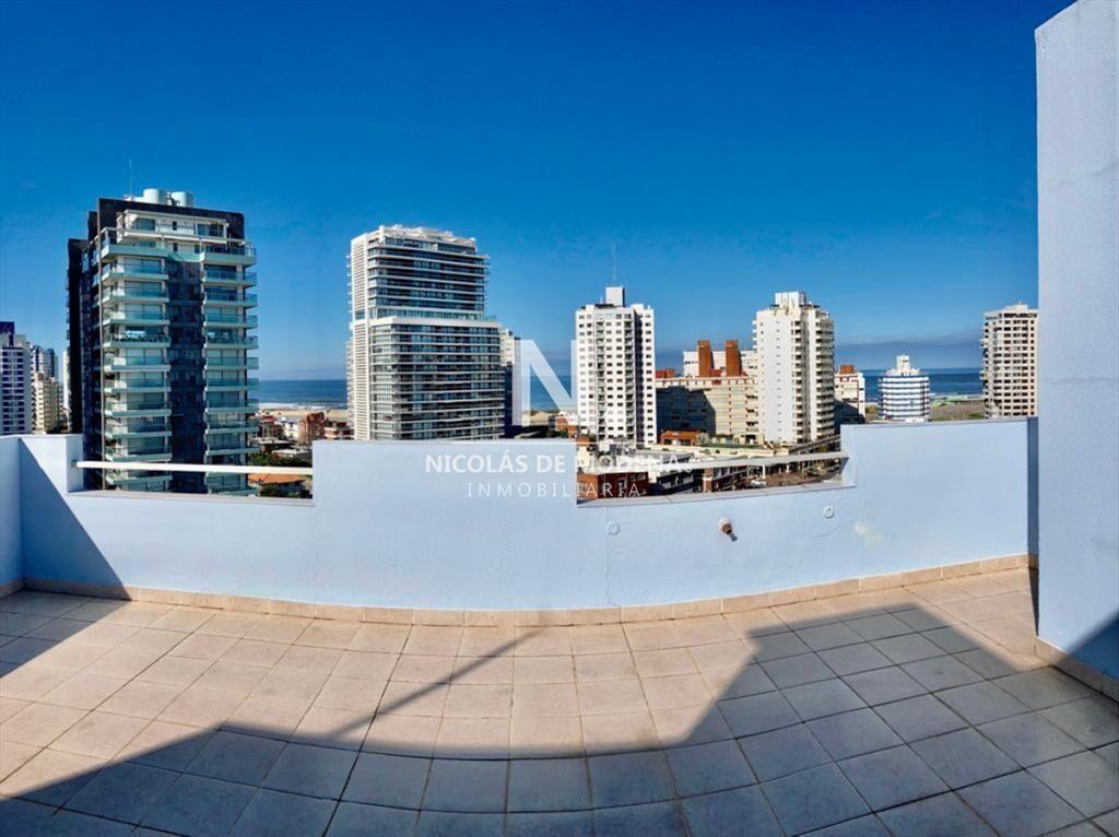 Departamento Pent house con parrillero en venta