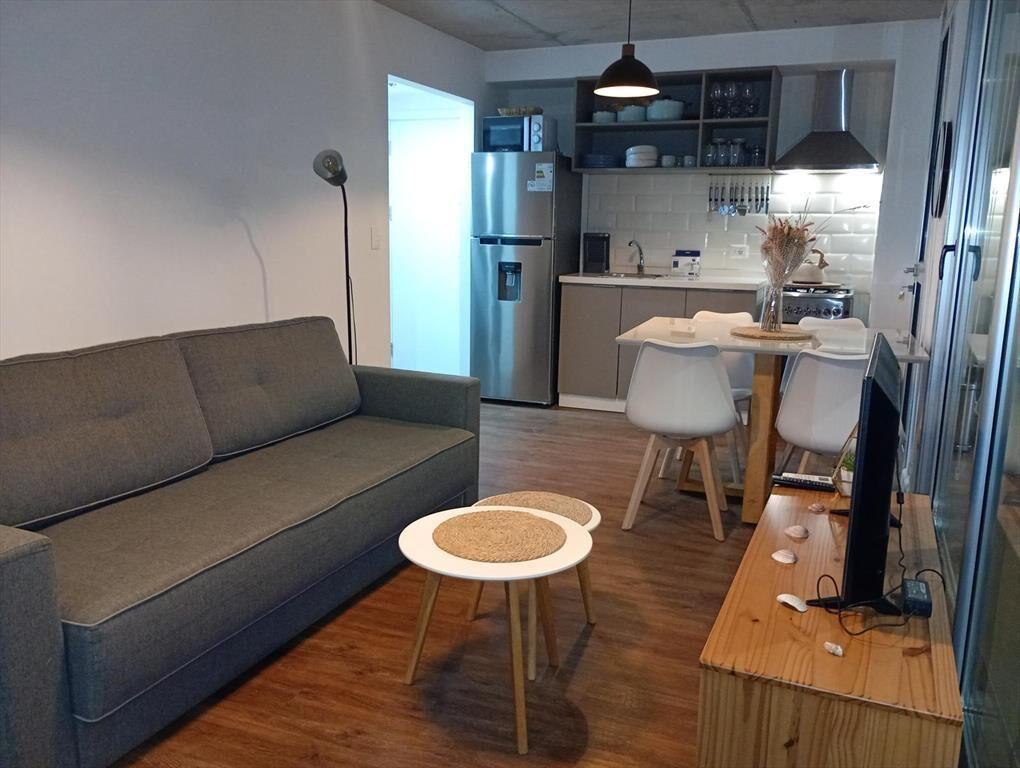 Alquilo anual apartamento 1 dormitorio Punta del Este
