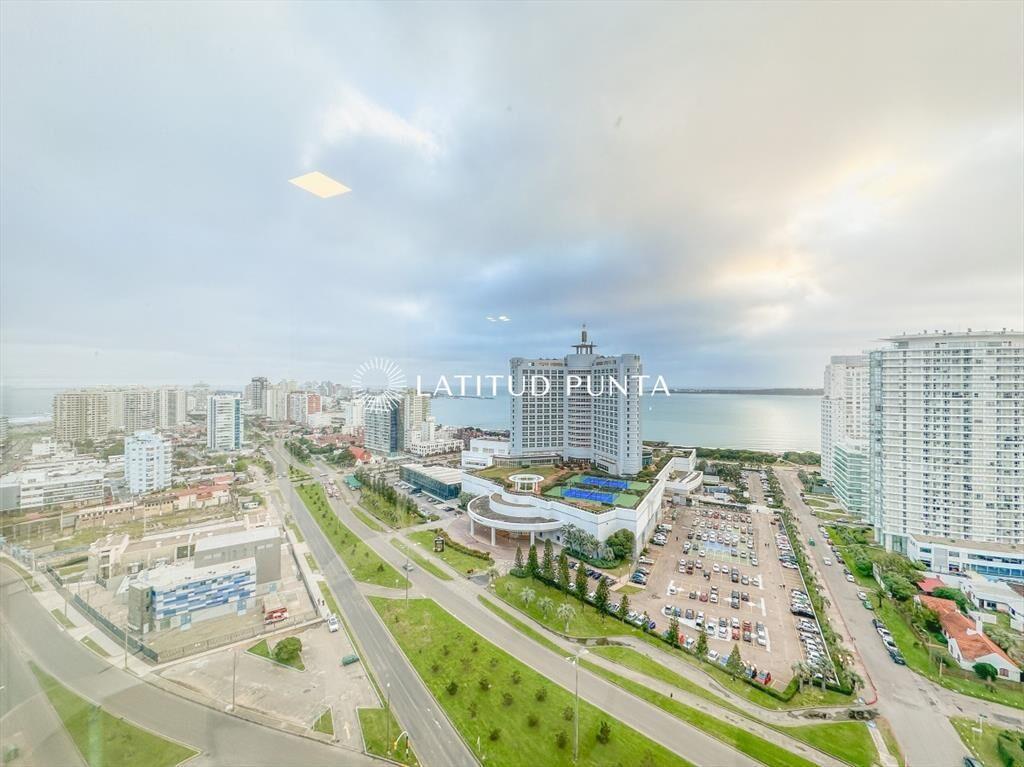 Casino Tower, apartamento en piso alto, 2
