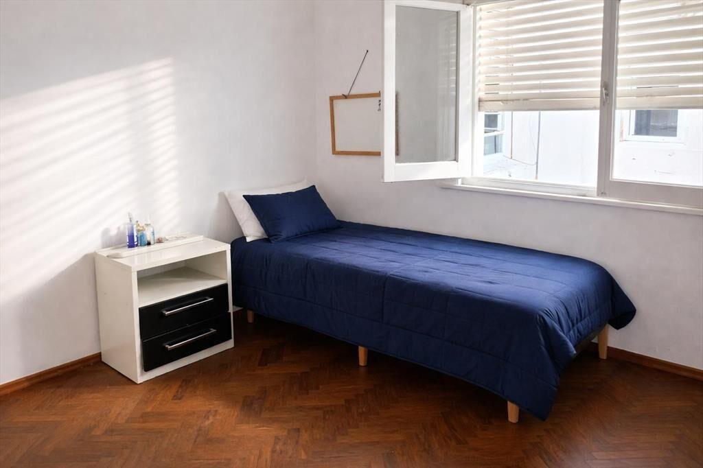 Venta apartamento al frente 3 dormitorios . Tres Cruces (Al