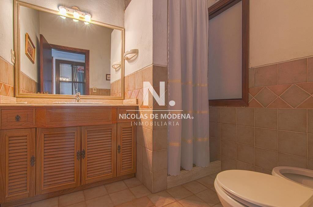 En venta impecable casa de 3 dormitorios, en Cantegril Punt