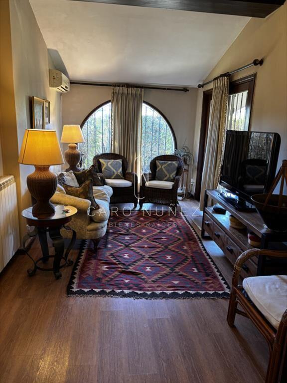 Venta Casa en una planta 3 dormitorios y servicio