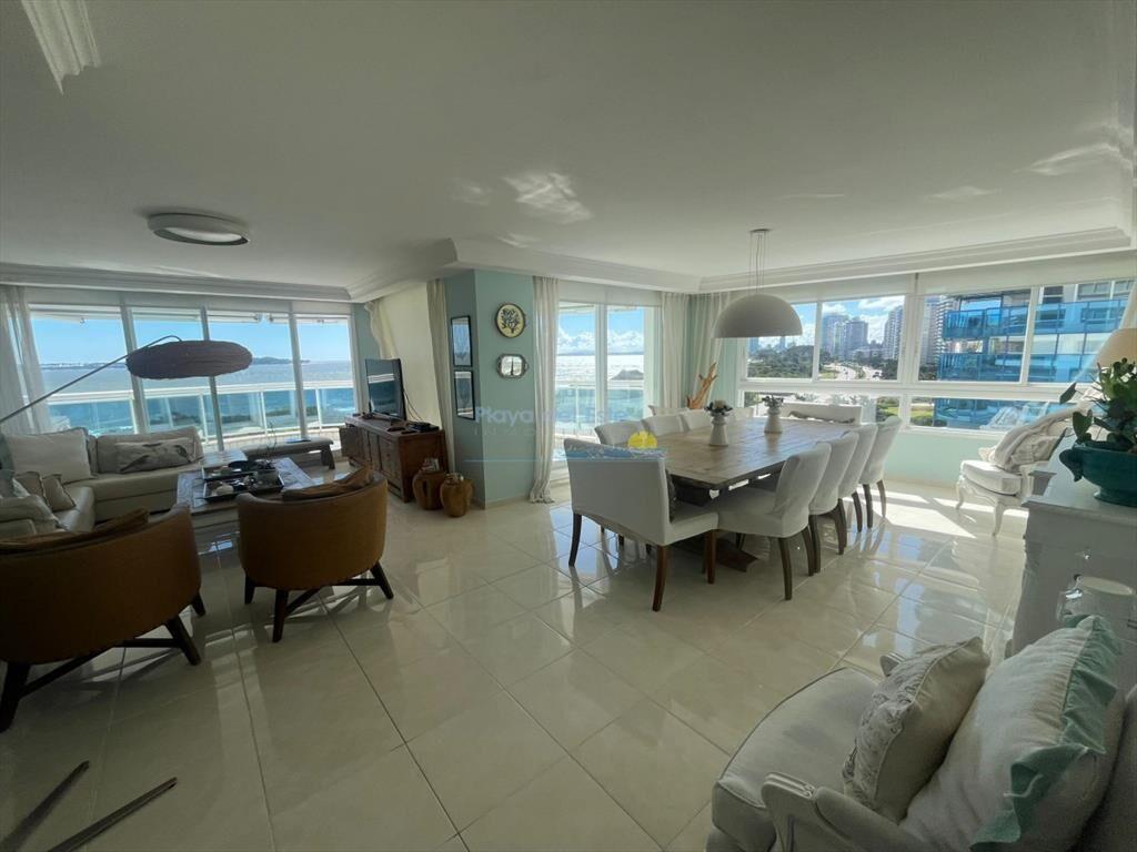 Apartamento en Venta en Torre Millenium , Punta ,