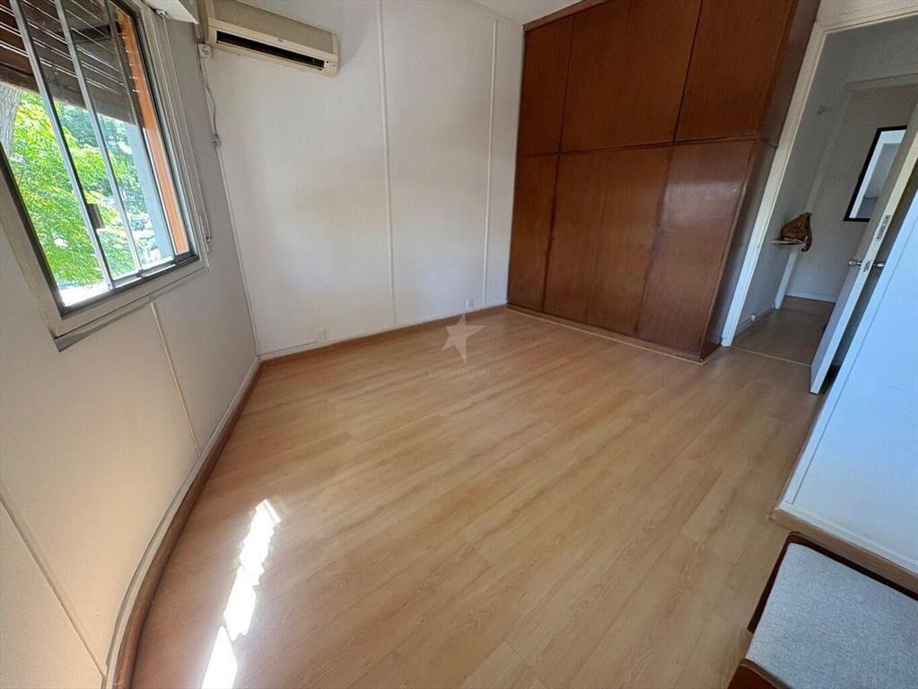 VENTA CASA POCITOS 2 DORM - SERVICIO - 2 BAÑOS - AZOTEA C/