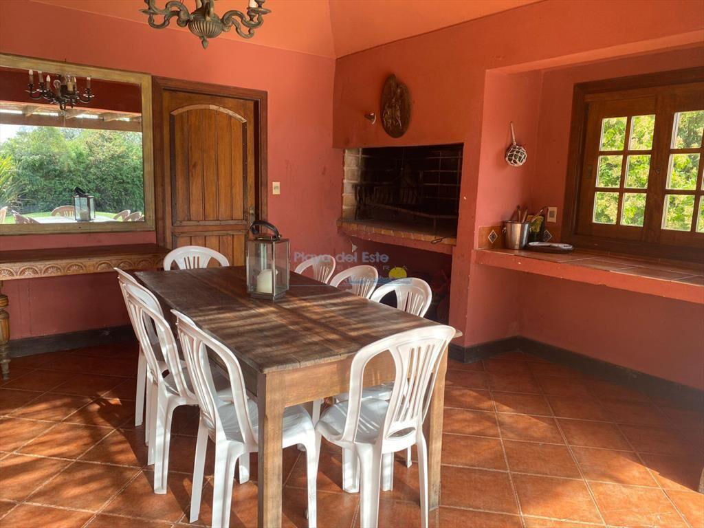 Casa 4 dormitorios Pinares venta