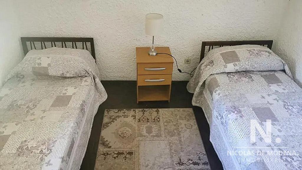 Venta, casa en cantegril con piscina y muy lindo parque
