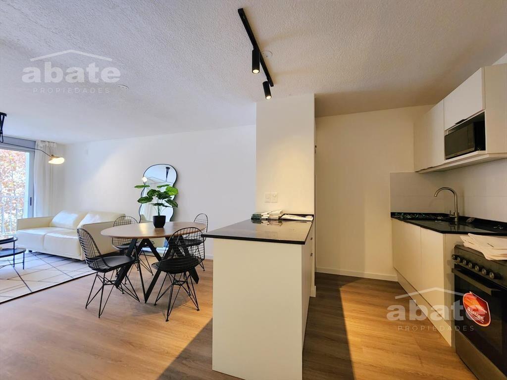 Venta apartamento 2 dormitorios en Cordón al frente con bal