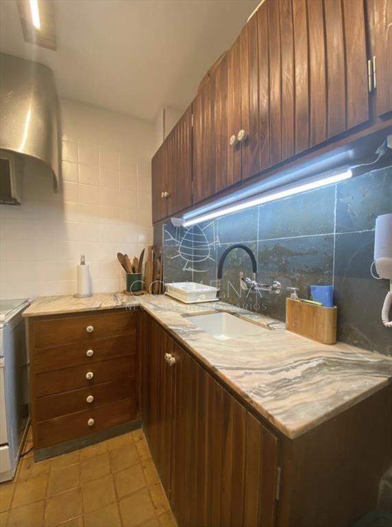 Apartamento de 1 dormitorio con balcón en
