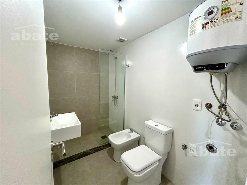 Alquiler Apartamento de 1 dormitorio con garaje , en La Bla
