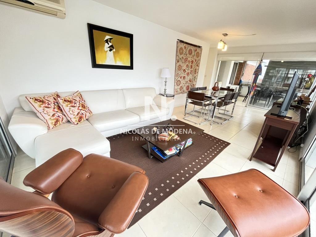 Venta apartamento 3 dormitorios. Playa mansa, del