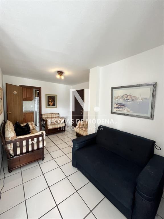 Oportunidad ! Vende apartamento de 3 dormitorios