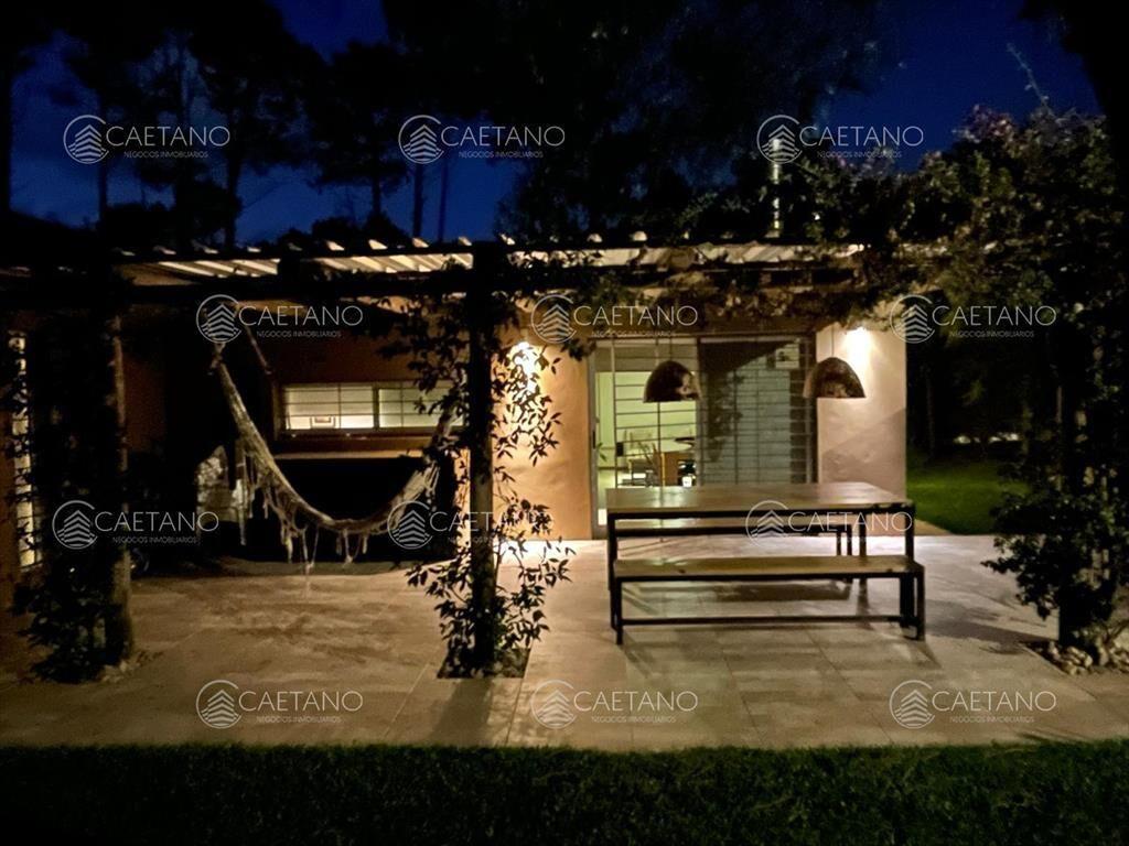Hermosa casa en venta en Burnett