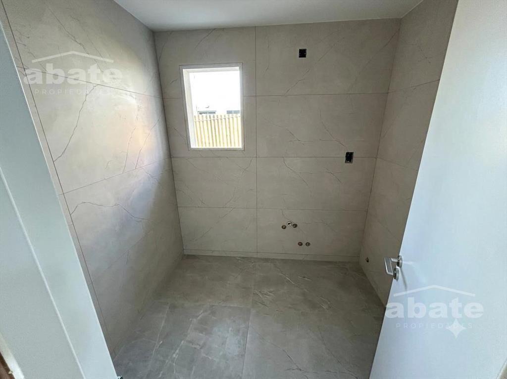 Venta casa de 4 dormitorios a estrenar cerca de la playa -