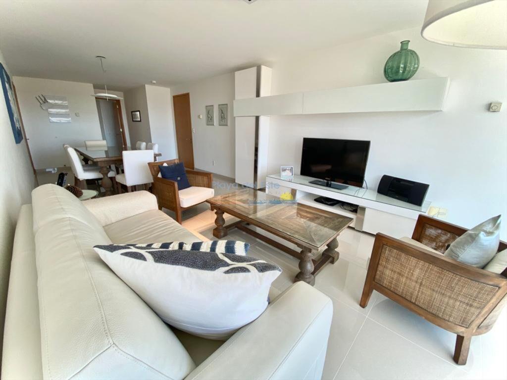 APARTAMENTO EN ALQUILER SUNRISE TOWER 2 DORMITORIOS MAS SER