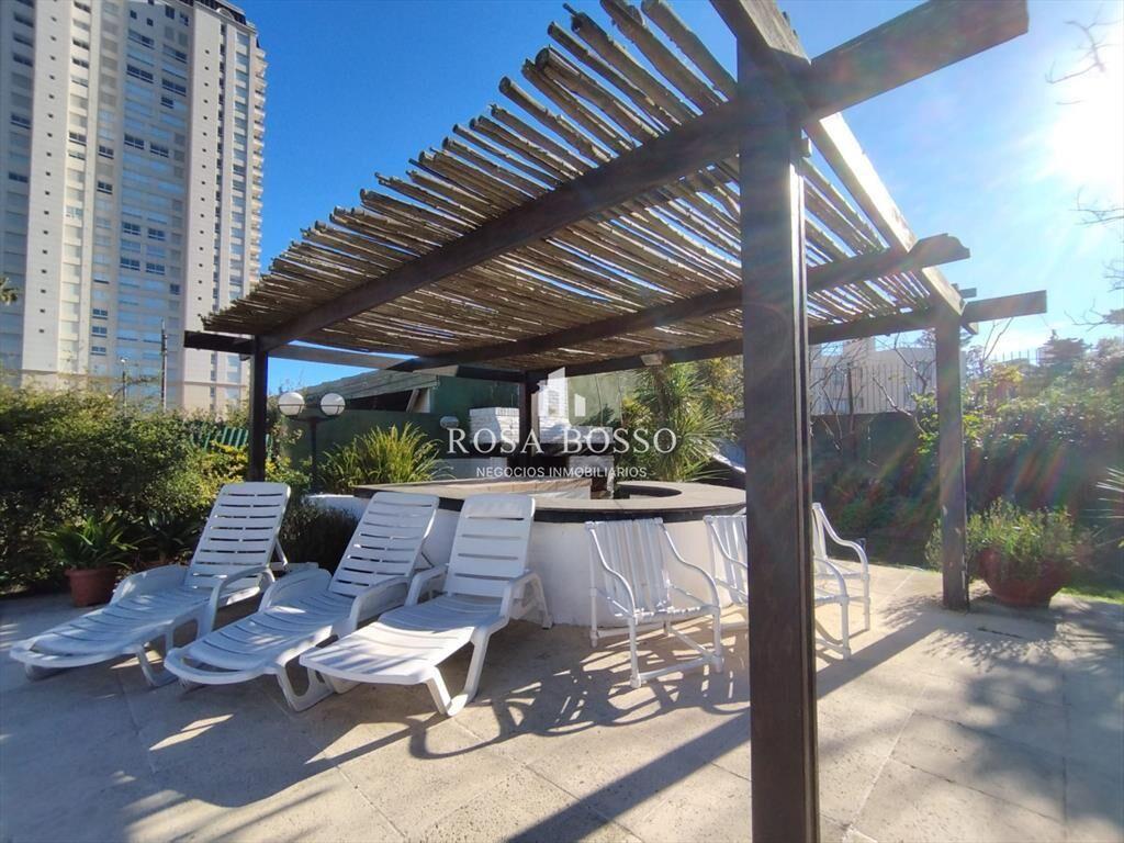 Venta y alquiler de casa en playa mansa Punta del Esate de
