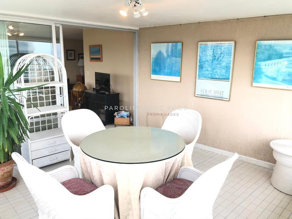 Apartamento en venta de 3 dormitorios en Edificio Tiburón,