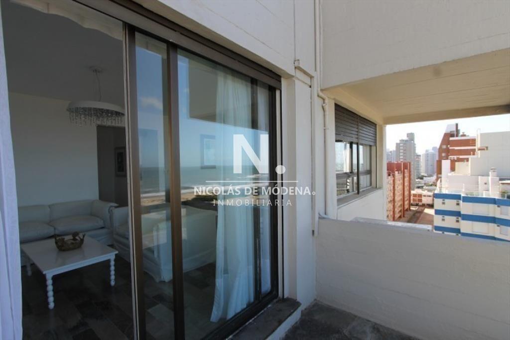 En venta Apartamento de 3 dormitorios en Center
