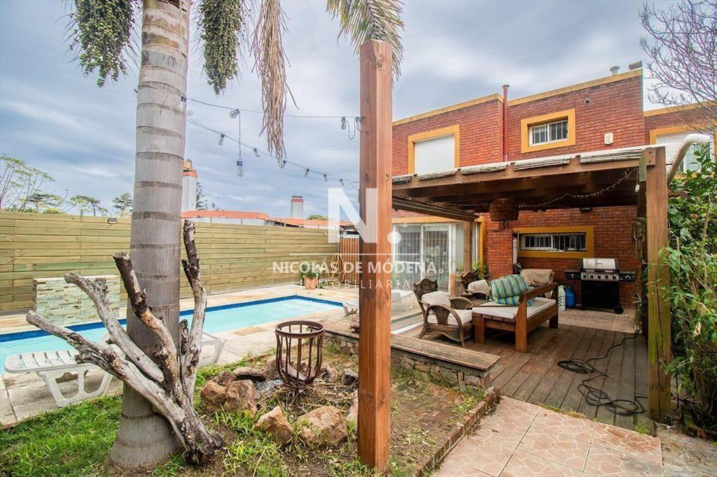 En venta casa de 4 dormitorios en Mansa Punta del