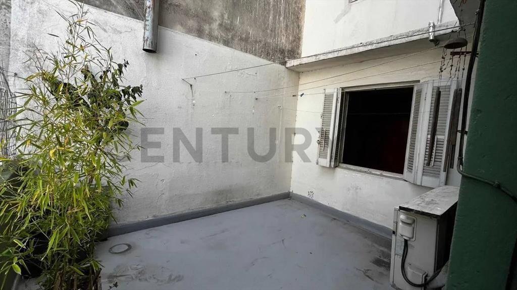 Apartamento con RENTA $32.000 3 Dormitorios- Patio exc- B...