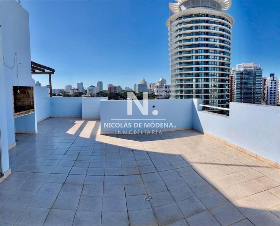 Departamento Pent house con parrillero en venta