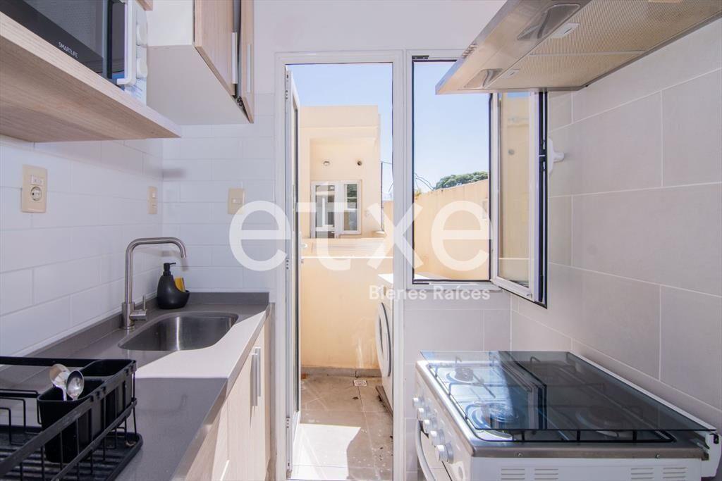 Apartamento reciclado en Venta en La Comercial....