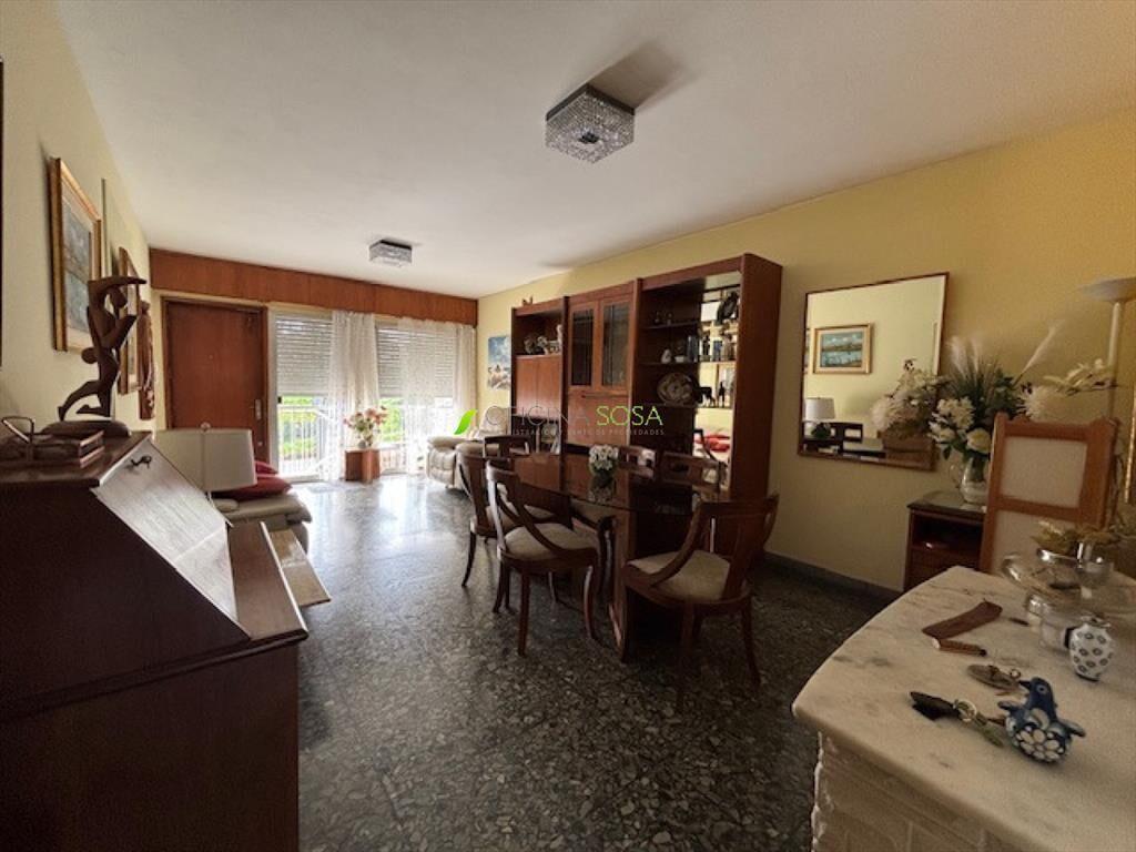 Oficina Sosa - Ramos esquina Perez Gomar casa amplia excele