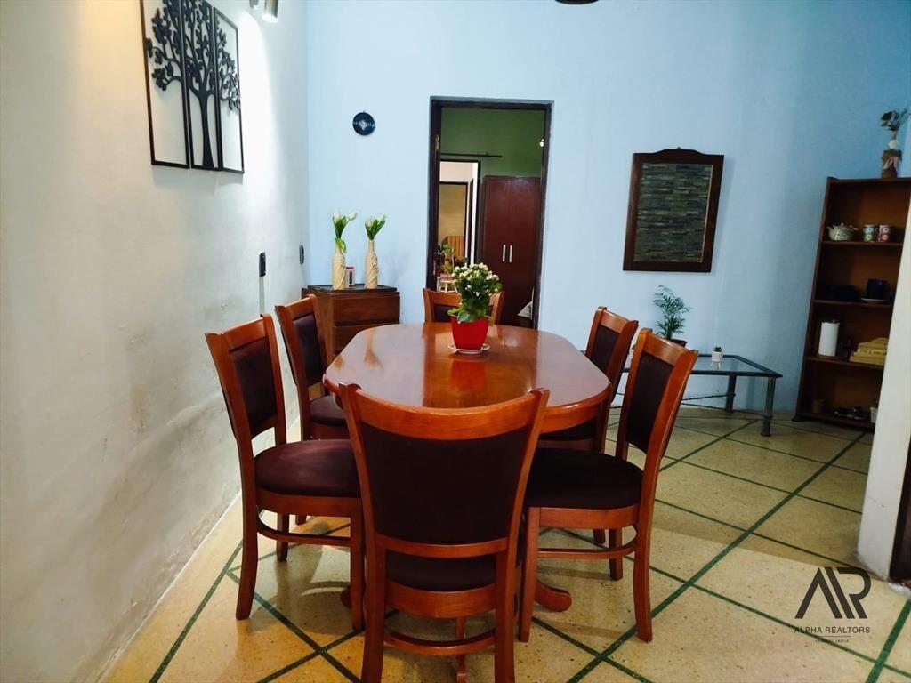 Casa en venta c/ cochera en Cordón
