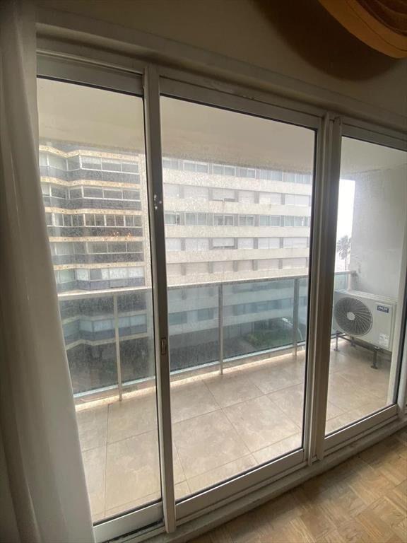 Venta Apartamento 2 dormitorios, balcón, cochera y terraza
