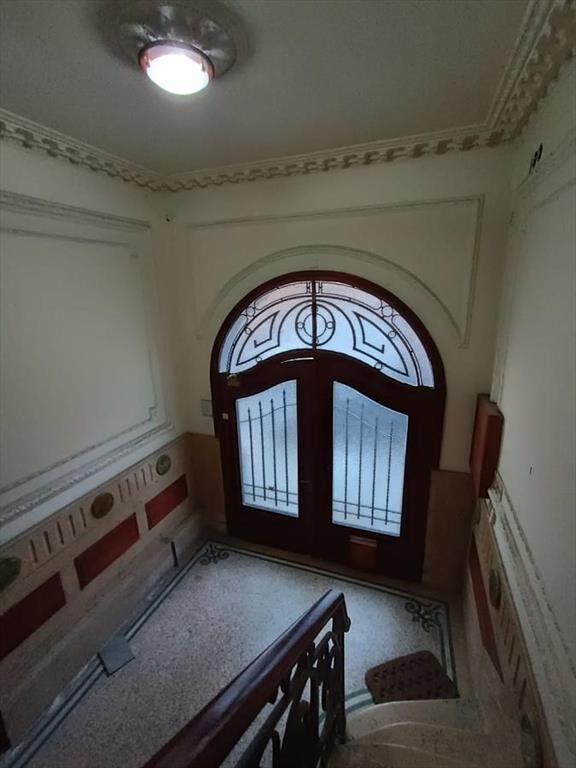Rio Negro y San Jose , casa de 176 m2 , distribuída en dos