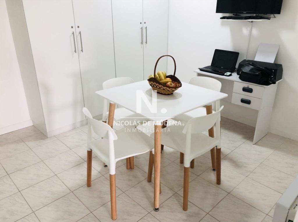 Apartamento de 2 dormitorios y dependencia en de
