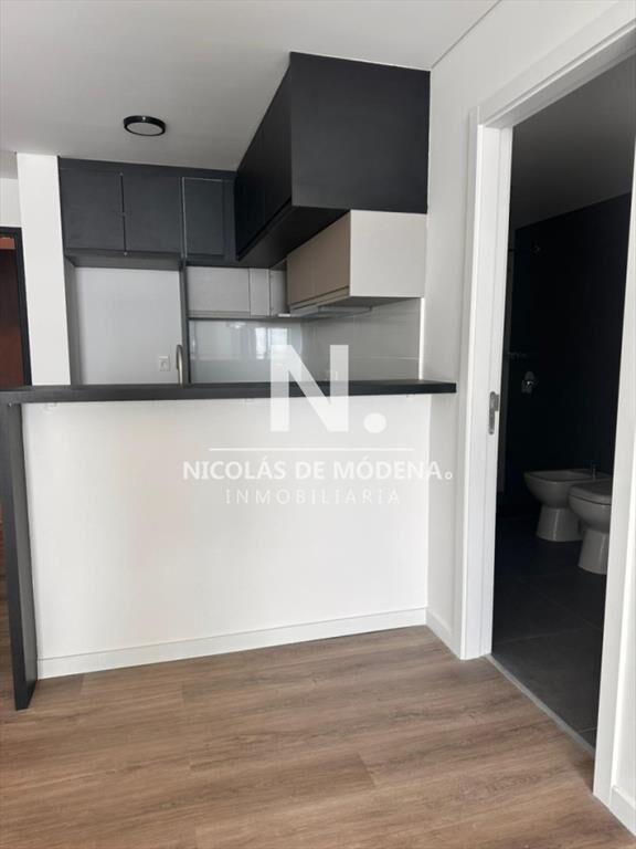 Venta Monoambiente con patio al Frente, Entrega .