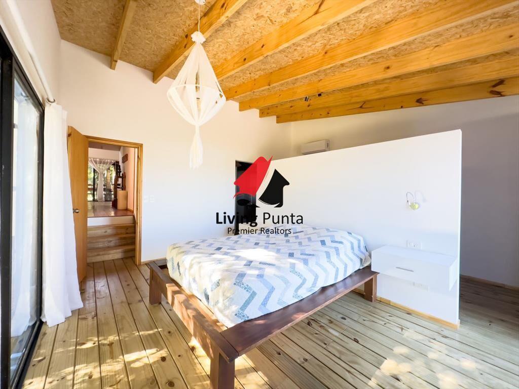 Alquiler casa en Manantiales, 3 dormitorios con piscina