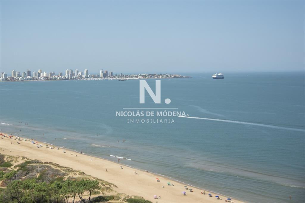 Hermoso departamento a estrenar frente al mar.