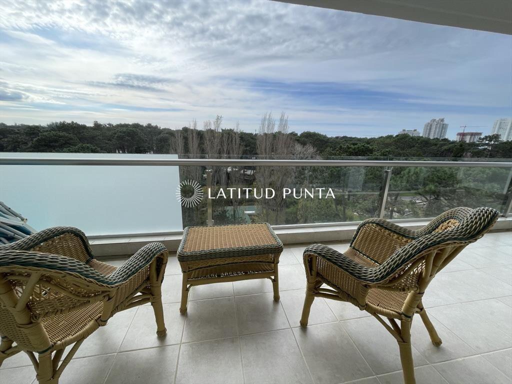 Apartamento en Roosevelt, 1 dormitorio y medio