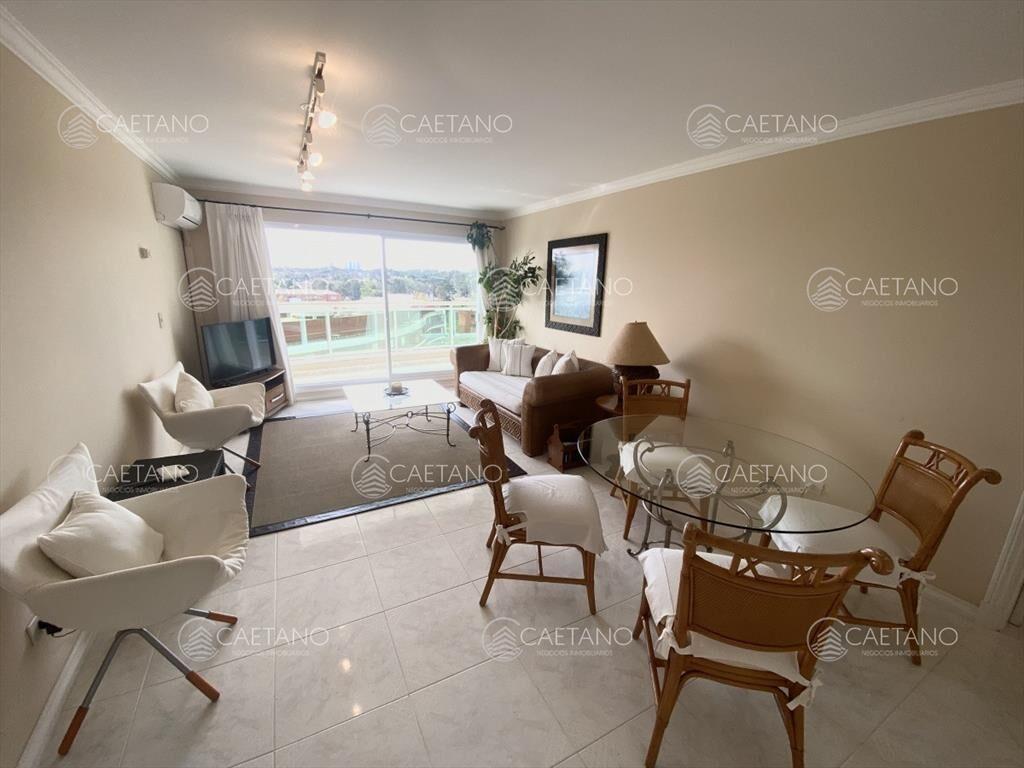 Apartamento 3 dormitorios en Alquiler playa mansa- Punta de
