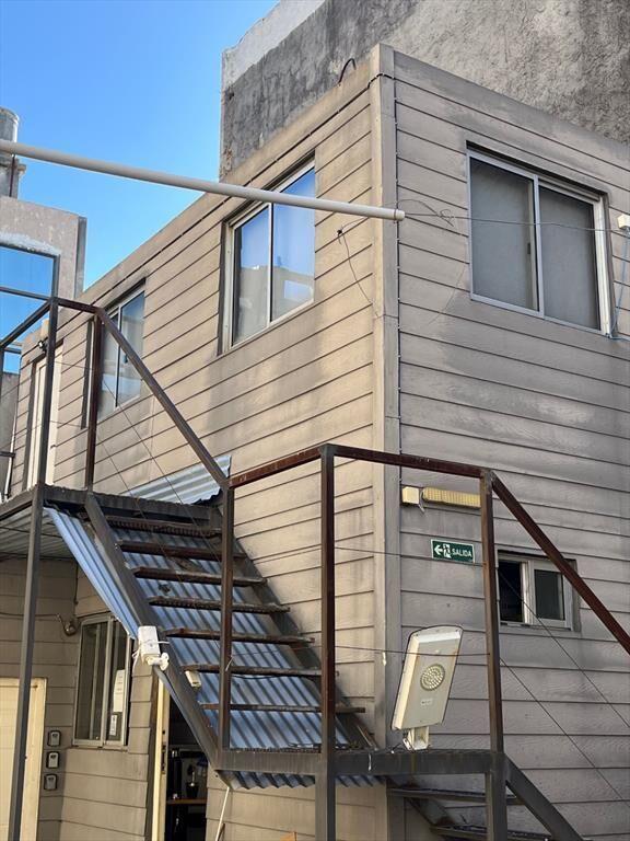 Terreno En Venta En Ciudad Vieja Parking 452m2 calle Bue...