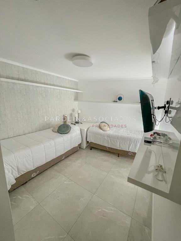 Apartamento en venta de 3 dormitorios en Miami boulevard, P