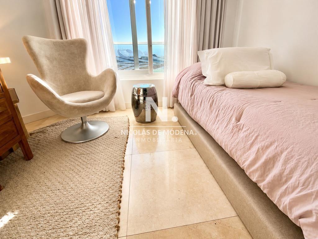 Vende apartamento de 2 dormitorios en Roosevelt, con vista