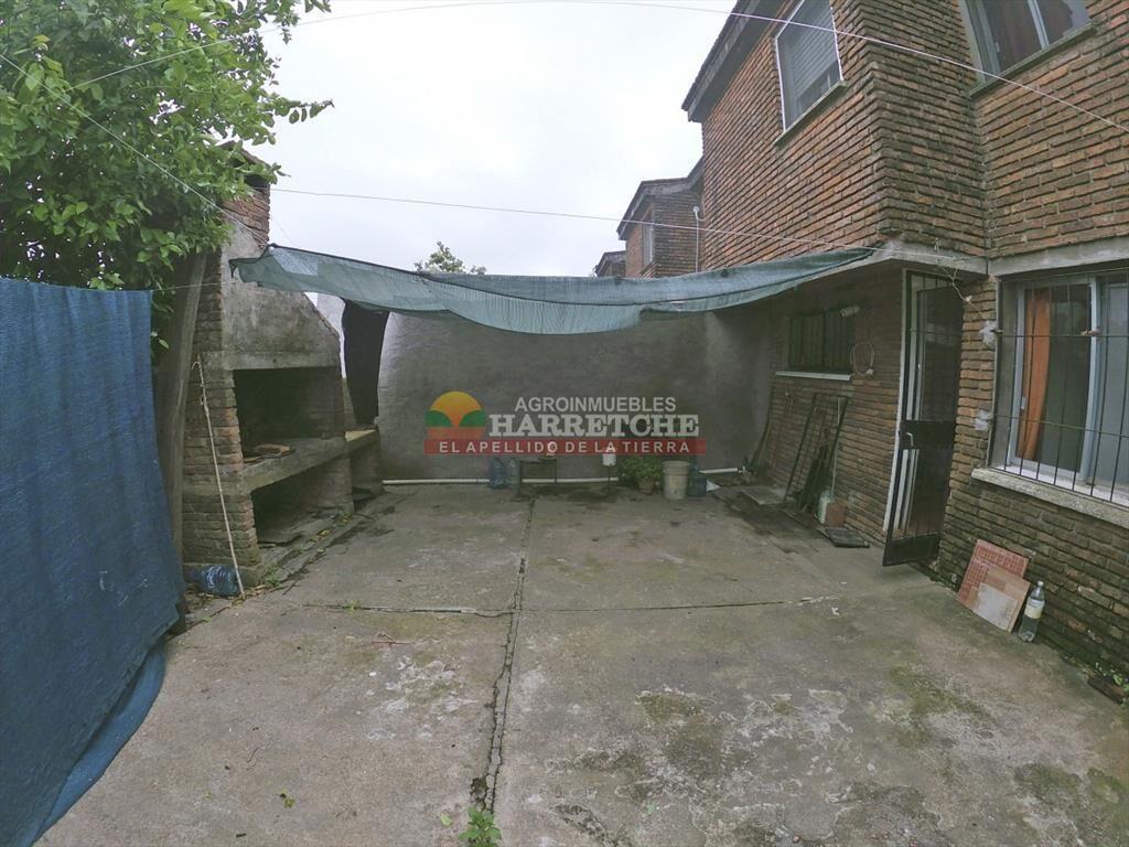 Casa en dos niveles venta Progreso, 3 parrillero,