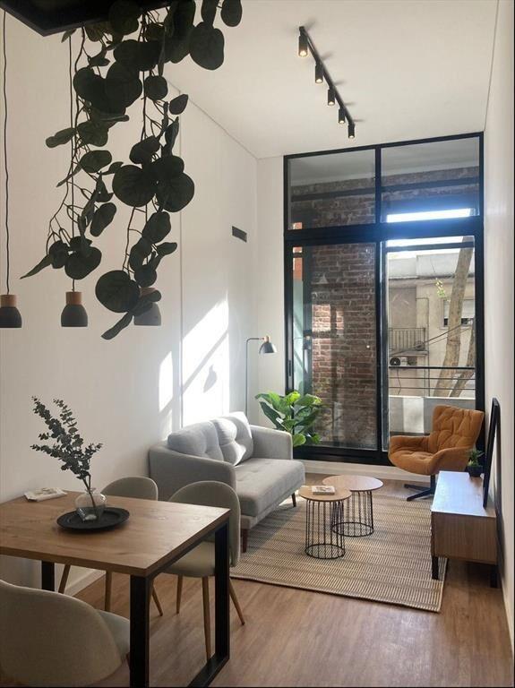 Estrene Apartamento 2 Dormitorios con Balcón al frente en C