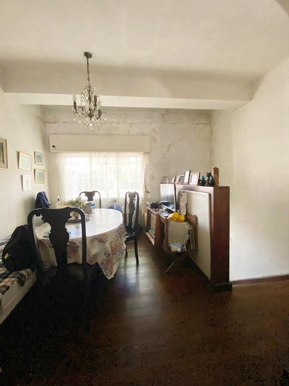 Venta casa de 4 dormitorios, amplio garage y patio en Pocit