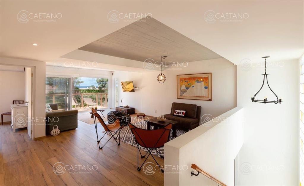 Venta Casa - 3 dormitorios + Parrillero - , Punta