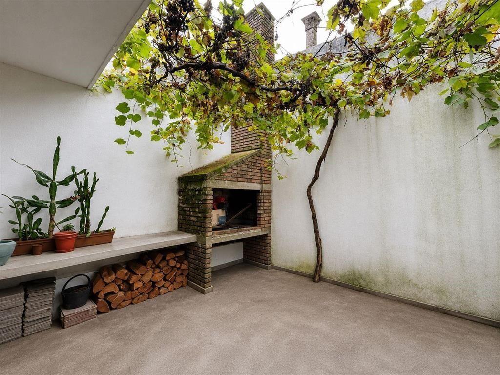 Casa a la Venta en La Comercial de Tres Dormitorios con Coc