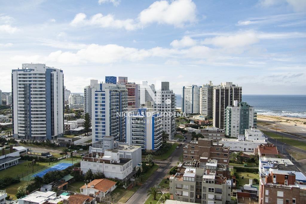 En modeno edificio con amenities, Playa Braba,