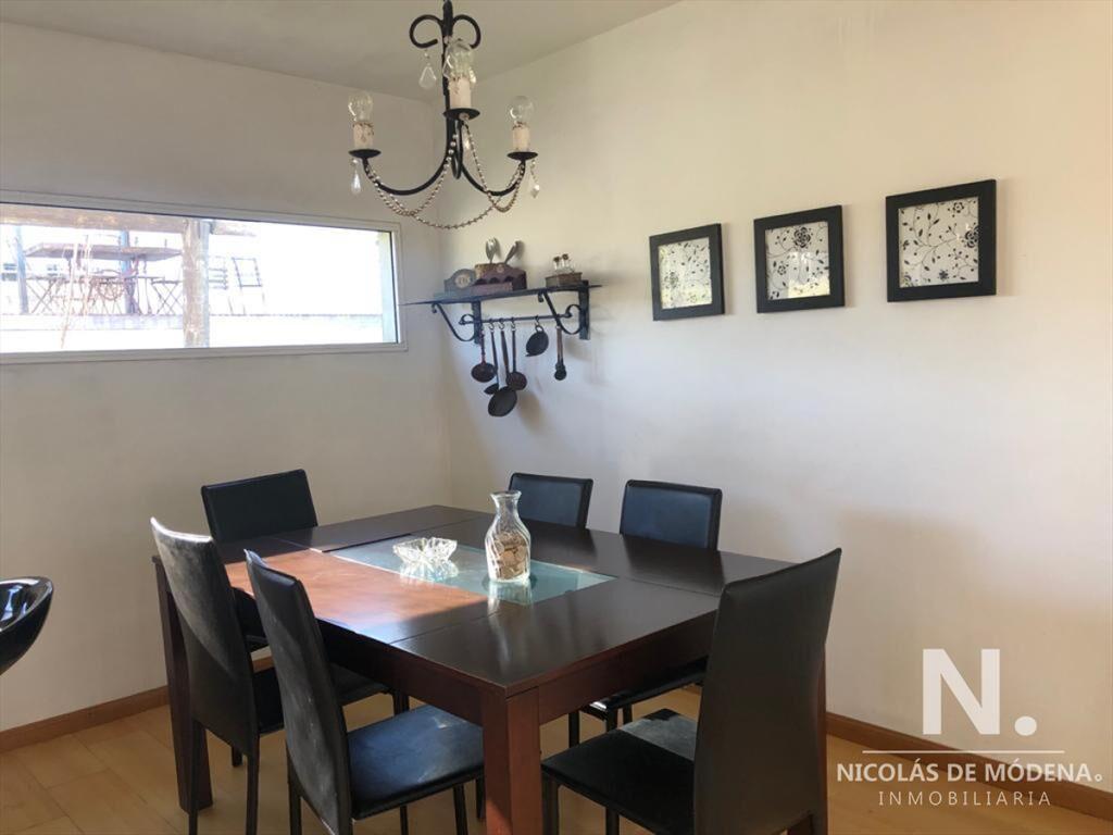 Casa estilo minimalista en Altos de Punta Piedras