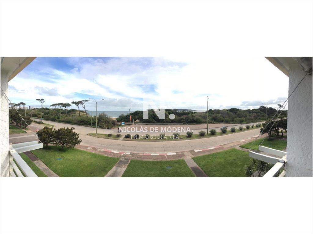 Vende apartamento de 3 dormitorios en Mansa, del